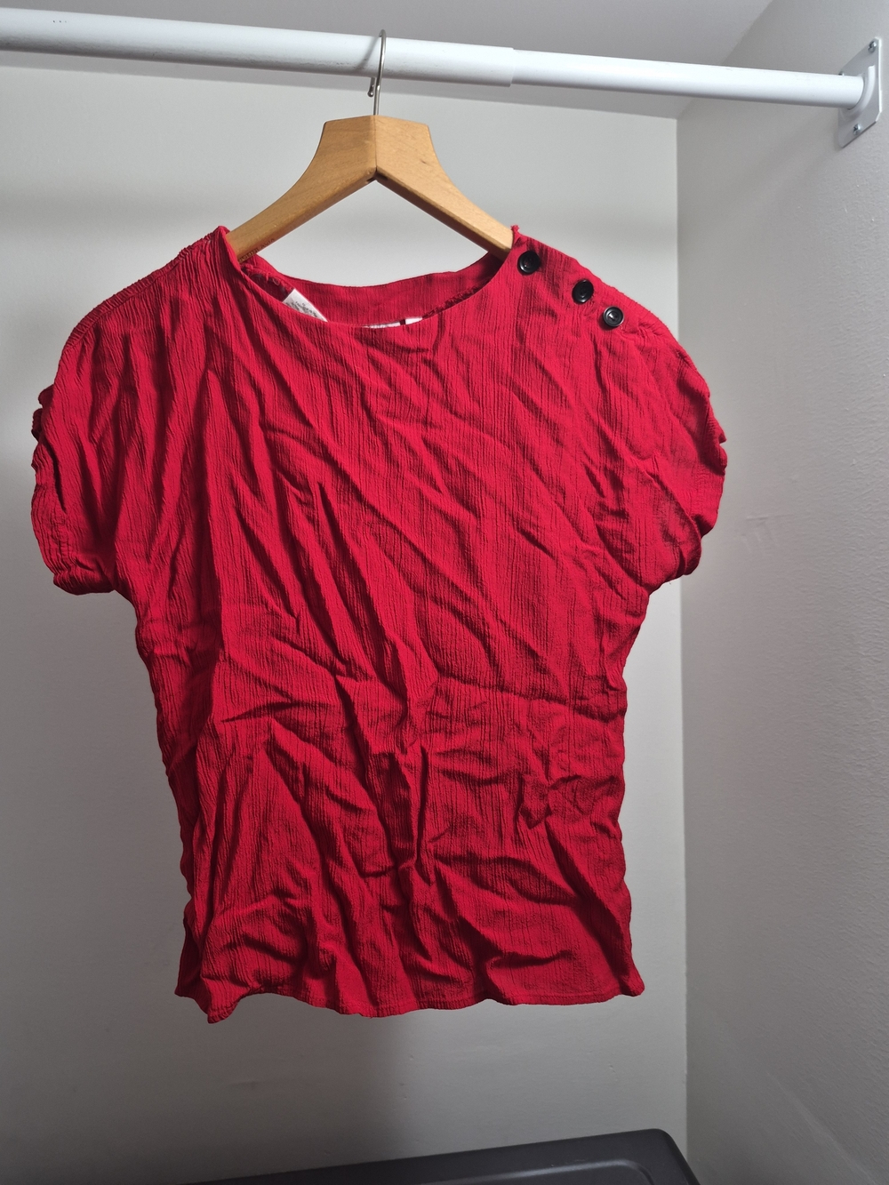 Anne Klein Red Short Sleeve Tee with Shoulder Buttons